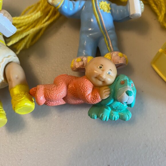 Lot of 5 VTG Cabbage Patch Kids Figures 1980s Toys Minis PVC Girl PJs Baby Horse - Picture 4 of 15